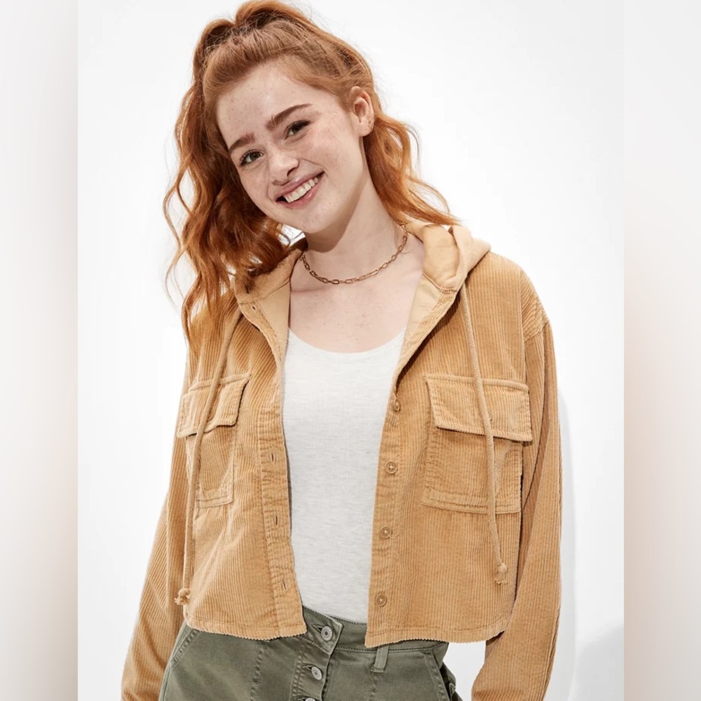 AMERICAN EAGLE HOODED CROPPED CORDUROY SHIRT JACKET